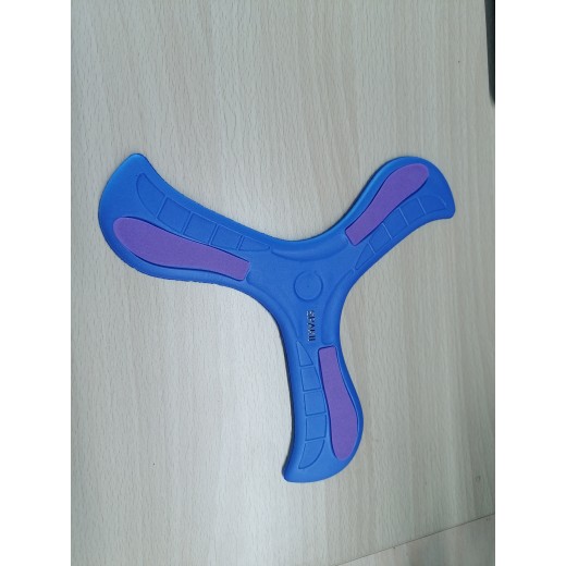 SPAKII Foam Boomerang—a fun summer gift for outdoor enthusiasts SPAKII Foam Boomerang—a fun summer gift for outdoor enthusiasts